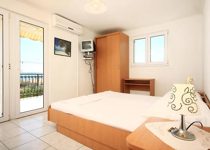 With Parking Space Orebic, Peljesac - 10160 奥瑞比克