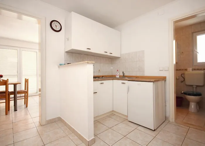 With Parking Space Orebic, Peljesac - 10160