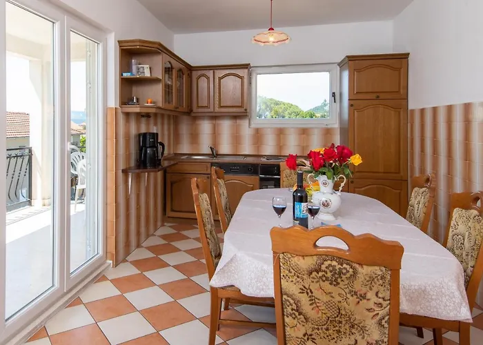 With Parking Space Orebic, Peljesac - 10160 奥瑞比克