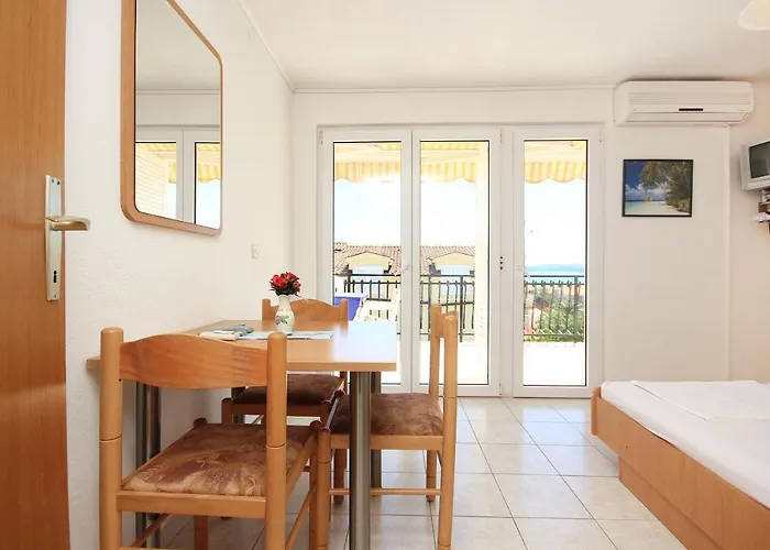 With Parking Space Orebic, Peljesac - 10160 奥瑞比克