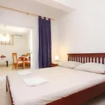 With Parking Space Orebic, Peljesac - 10160 * أوروبيتش