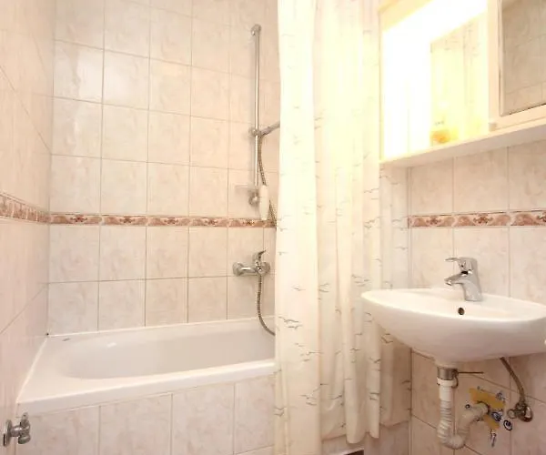 With Parking Space Orebic, Peljesac - 10160 Appartement